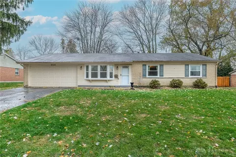164 Waterford Dr, Centerville, OH 45458