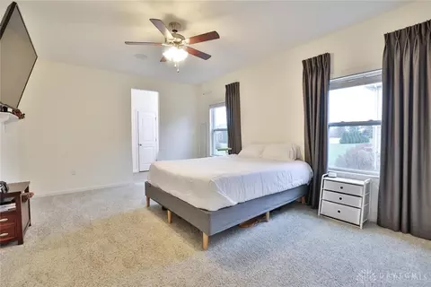 Bedroom - 1354 Alexander Dr, Hamilton, OH 45013 photo 3 of 7