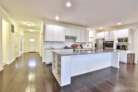 Kitchen - 1354 Alexander Dr, Hamilton, OH 45013 photo 3 of 5