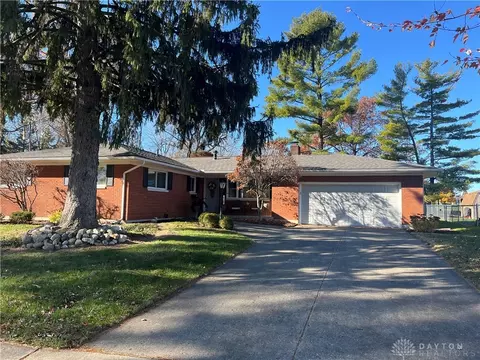 622 Windsor Rd, Troy, OH 45373 photo 2