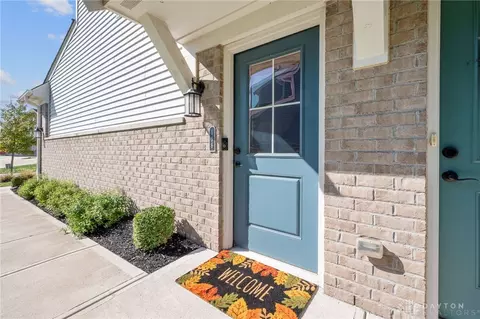 108 Old Pond Rd, Springboro, OH 45066 photo 2