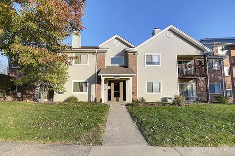 6620 Green Branch Dr #8, Centerville, OH 45459
