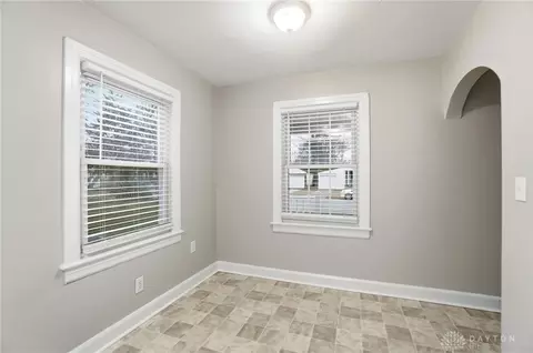 Entry Way - 413 Spring Ave, Franklin, OH 45005 photo 3 of 3