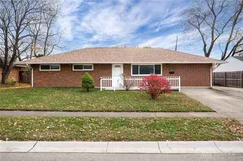 5670 Botkins Rd, Dayton, OH 45424