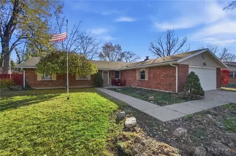 370 Edgebrook Dr, Dayton, OH 45459