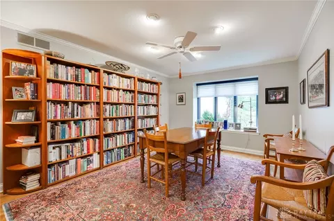 Dining - 571 Eagle Cir, Kettering, OH 45429 photo 4 of 9