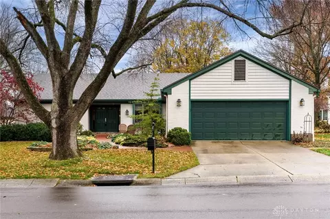 Exterior - 571 Eagle Cir, Kettering, OH 45429 photo 2 of 22