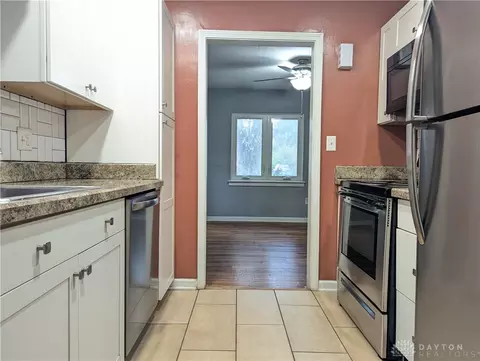 2434 Irwin Ave, Springfield, OH 45505 photo 5