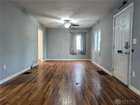 2434 Irwin Ave, Springfield, OH 45505 photo 3
