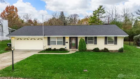 6331 Clematis Dr, West Carrollton, OH 45449
