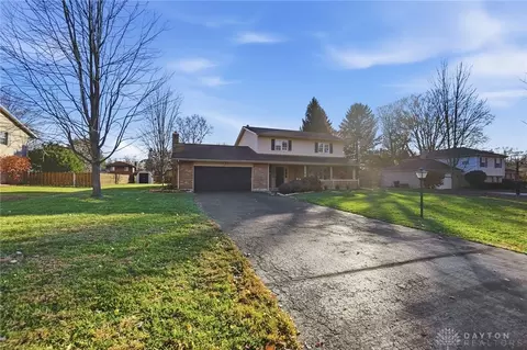 Exterior - 5336 Red Coach Rd, Centerville, OH 45429 photo 1 of 9