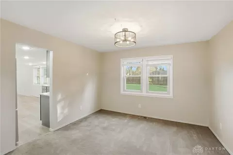Living - 5336 Red Coach Rd, Centerville, OH 45429 photo 3 of 7