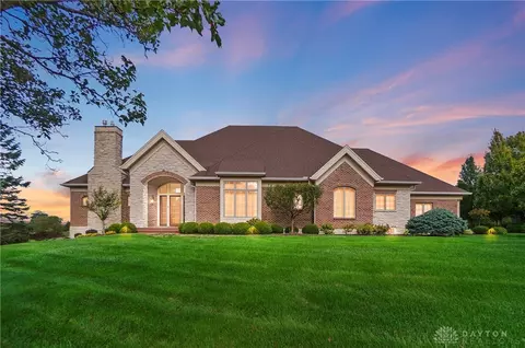 90 Pawleys Plantation Ct, Xenia, OH 45385