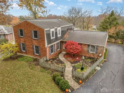 Exterior - 460 Whitestone Ct, Cincinnati, OH 45231 photo 8 of 9