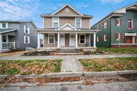 209 S 2nd St #207, Miamisburg, OH 45342
