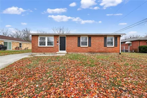 5009 Yalecrest Dr, Dayton, OH 45417