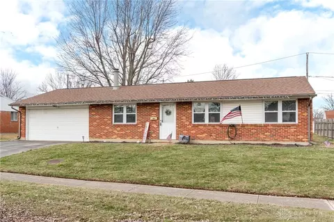 7121 Saffron Dr, Dayton, OH 45424