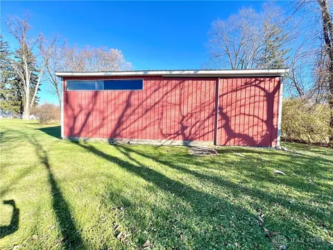 3145 Troy Rd, Springfield, OH 45504