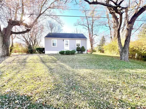 3145 Troy Rd, Springfield, OH 45504 photo 13