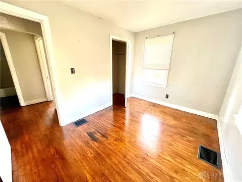 3145 Troy Rd, Springfield, OH 45504 photo 4