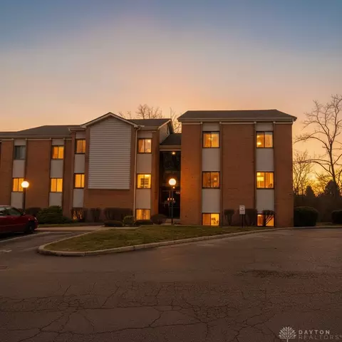 1792 Cherokee Dr #F, Dayton, OH 45449