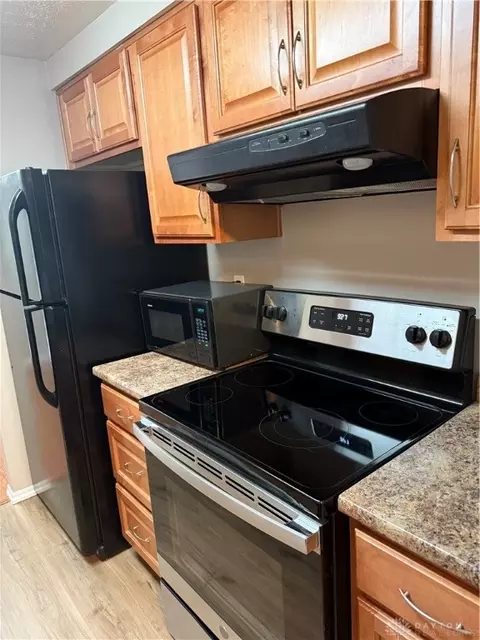 1109 Arrowhead Xing #A, West Carrollton, OH 45449