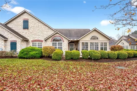 2042 Wentworth Village Dr, Bellbrook, OH 45305