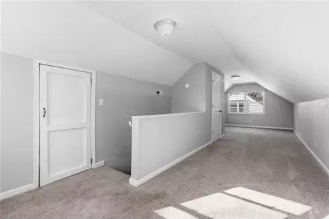 Entry Way - 2575 Acorn Dr, Kettering, OH 45419 photo 2 of 4