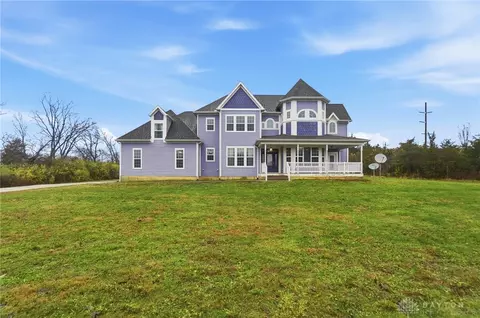 6045 Hemple Rd, Miamisburg, OH 45342