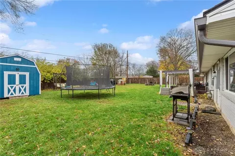 Exterior - 4916 Arrowhead Dr, Dayton, OH 45440 photo 2 of 8