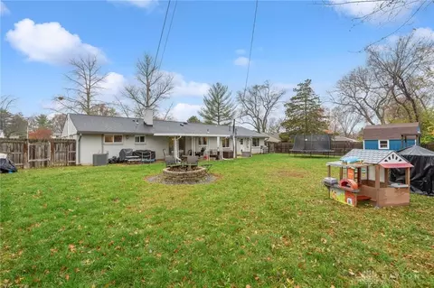 Exterior - 4916 Arrowhead Dr, Dayton, OH 45440 photo 4 of 8