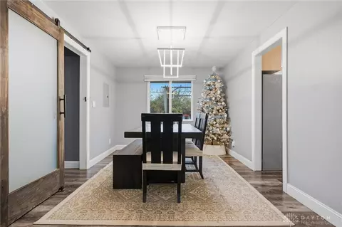 Dining - 4916 Arrowhead Dr, Dayton, OH 45440 photo 1 of 2