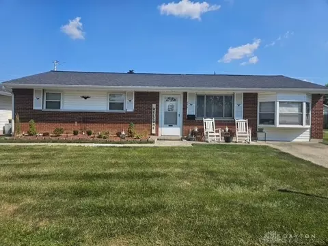 109 Ostend St, Brookville, OH 45309