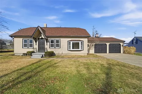 3428 Kemp Rd, Dayton, OH 45431