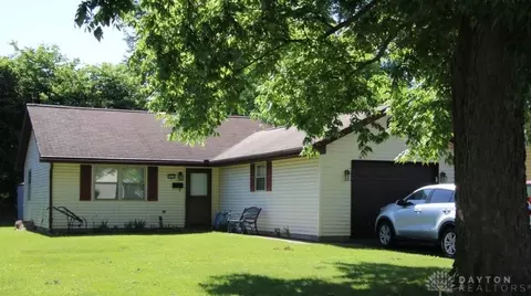1014 Victoria Ave, Fairborn, OH 45324