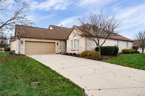 6835 Lorien Woods Dr, Dayton, OH 45459