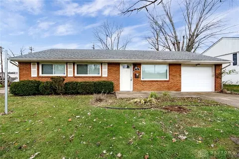 30 John St, Franklin, OH 45005