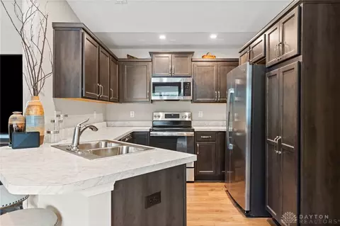 Kitchen - 4309 Value Springs Dr, Cincinnati, OH 45245 photo 2 of 4