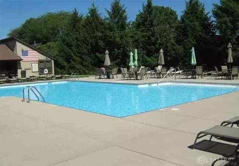 Exterior - 6070 Hackamore Trl, Dayton, OH 45459 photo 8 of 10