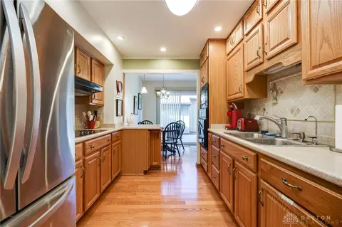 Kitchen - 6070 Hackamore Trl, Dayton, OH 45459 photo 1 of 4