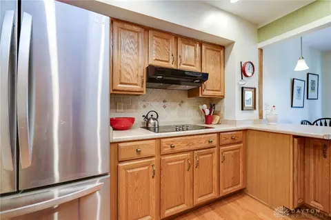 Kitchen - 6070 Hackamore Trl, Dayton, OH 45459 photo 2 of 4