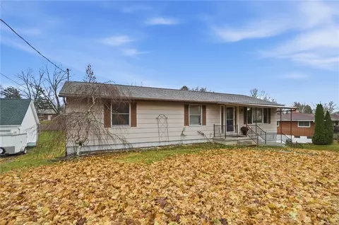 2400 Thor Dr, Springfield, OH 45503 photo 2