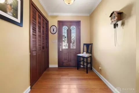Entry Way - 1594 Mapleton Dr, Centerville, OH 45459 photo 1 of 6