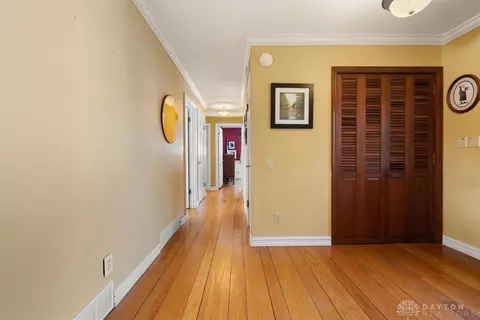 Entry Way - 1594 Mapleton Dr, Centerville, OH 45459 photo 4 of 6