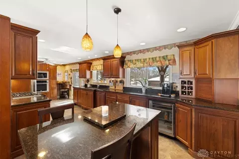 Kitchen - 1594 Mapleton Dr, Centerville, OH 45459 photo 2 of 10