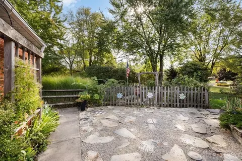 Exterior - 1594 Mapleton Dr, Centerville, OH 45459 photo 7 of 20