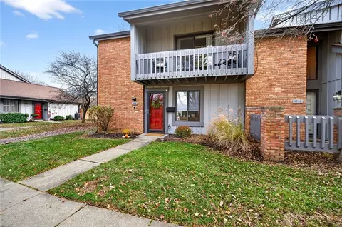 6031 Buggy Whip Ln, Centerville, OH 45459