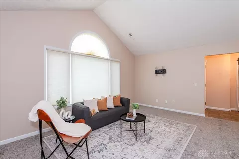 Living - 1836 Dunseth Ln, Springfield, OH 45503 photo 2 of 2