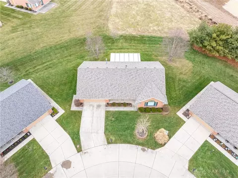 View/Area - 1836 Dunseth Ln, Springfield, OH 45503 photo 6 of 9