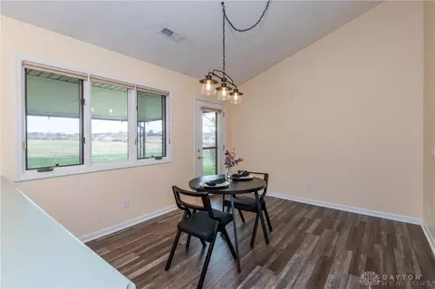 Dining - 1836 Dunseth Ln, Springfield, OH 45503 photo 2 of 2